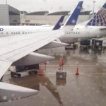 Grrr: United Airlines Leaves Crated Dog Sitting on Rainy Tarmac