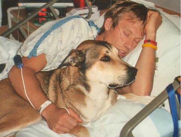 Denali and Ben Moon in hospital bed